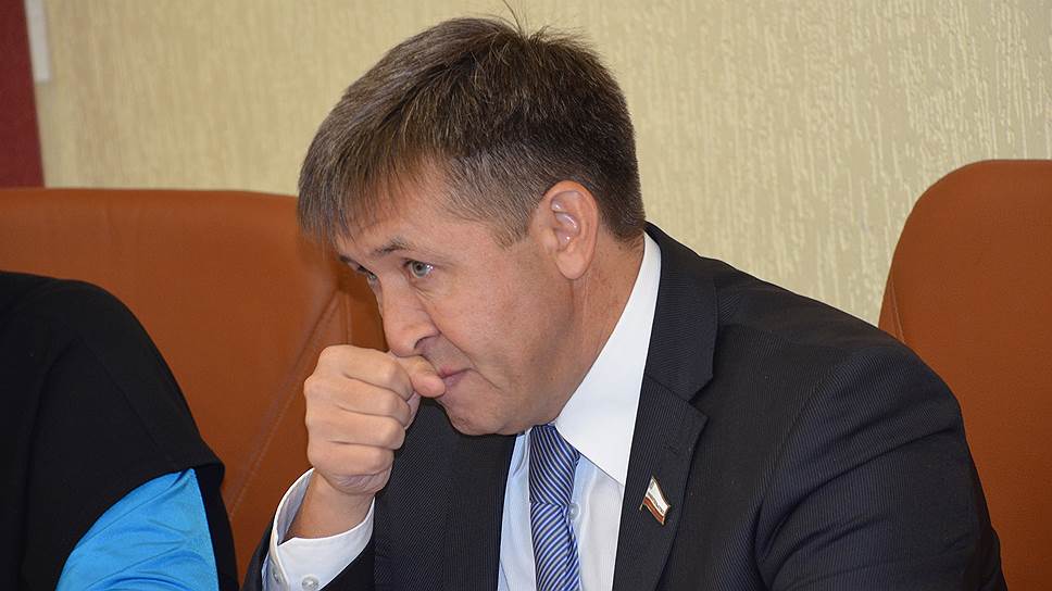 Александр Соловьев прекратил совмещение должностей министра и зампреда